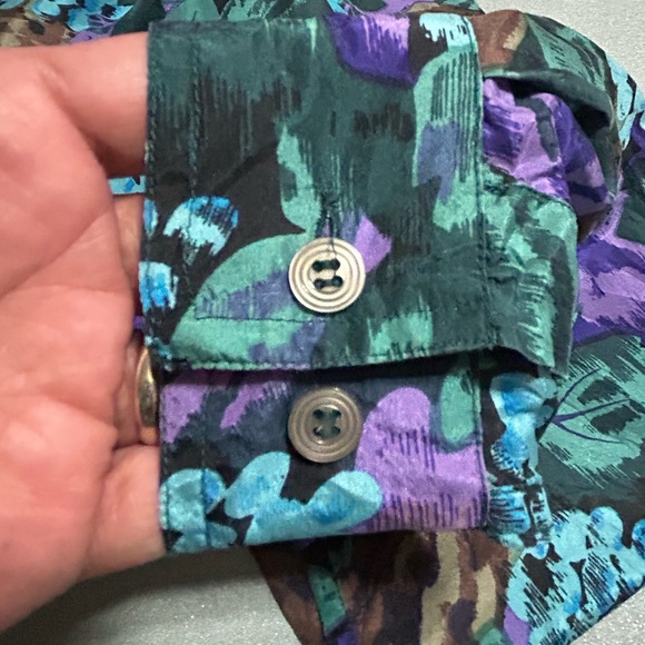 💯Silk EVIDENCE Button Shirt - Picture 5 of 8